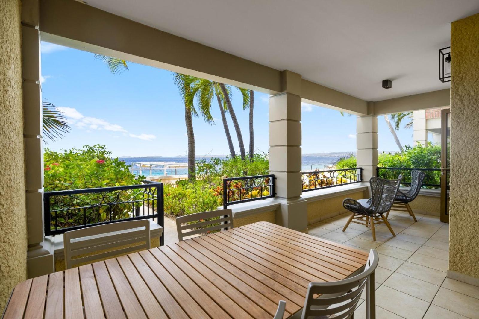 The Bellafonte - Luxury Oceanfront Hotel Kralendijk Eksteriør bilde