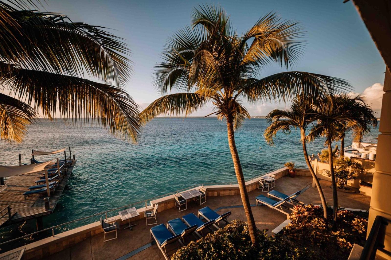 The Bellafonte - Luxury Oceanfront Hotel Kralendijk Eksteriør bilde