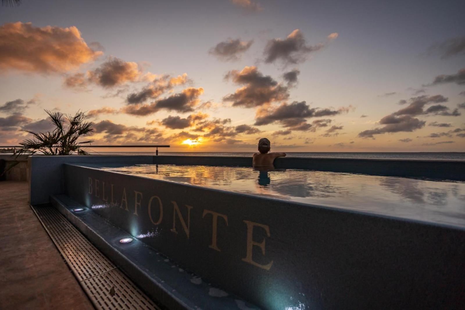 The Bellafonte - Luxury Oceanfront Hotel Kralendijk Eksteriør bilde